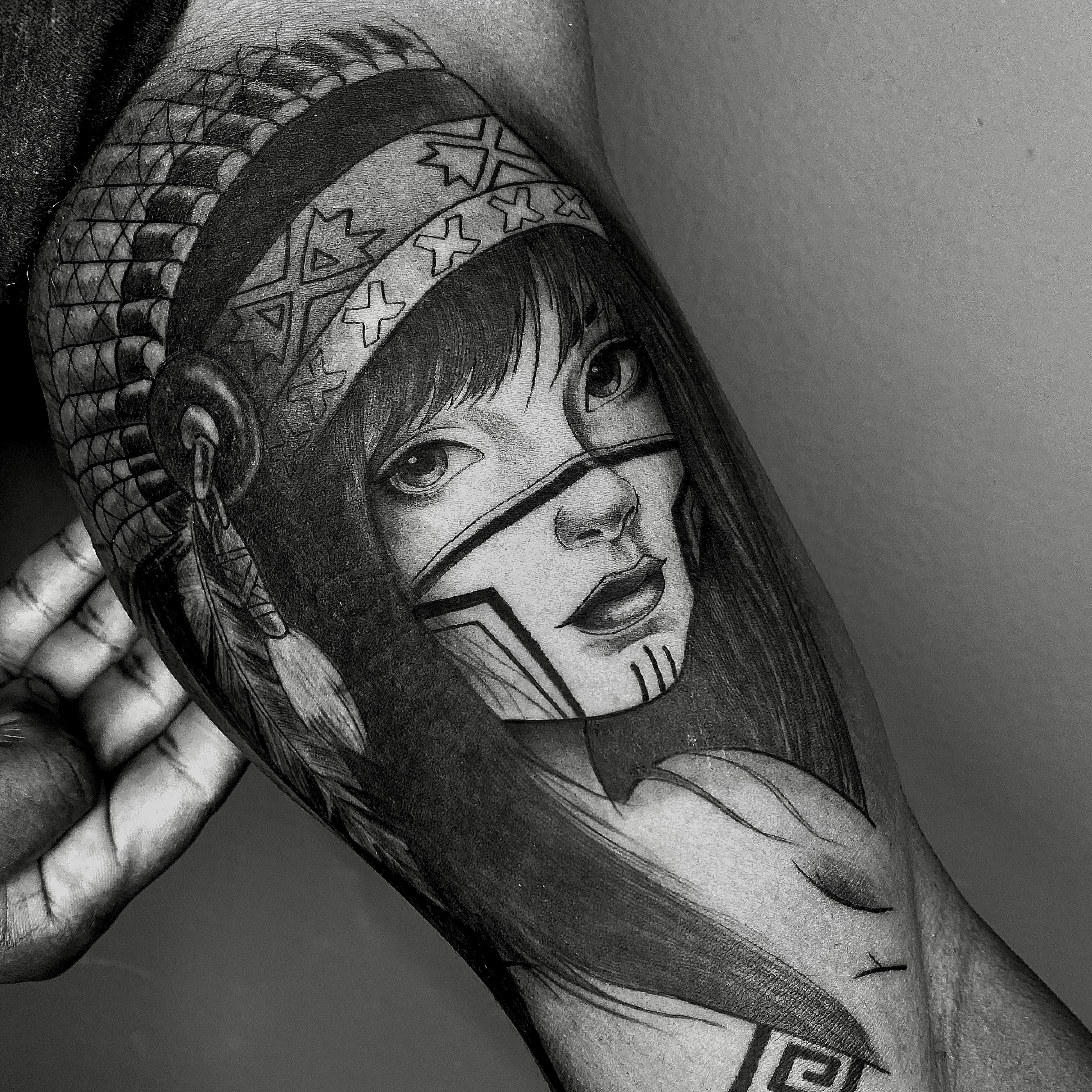 Tatuagem realista em grande escala criada por Ricardo Marinho